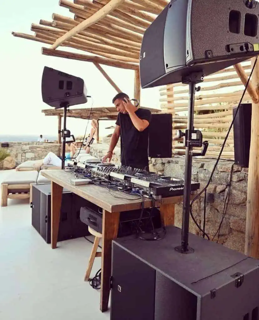 wedding dj